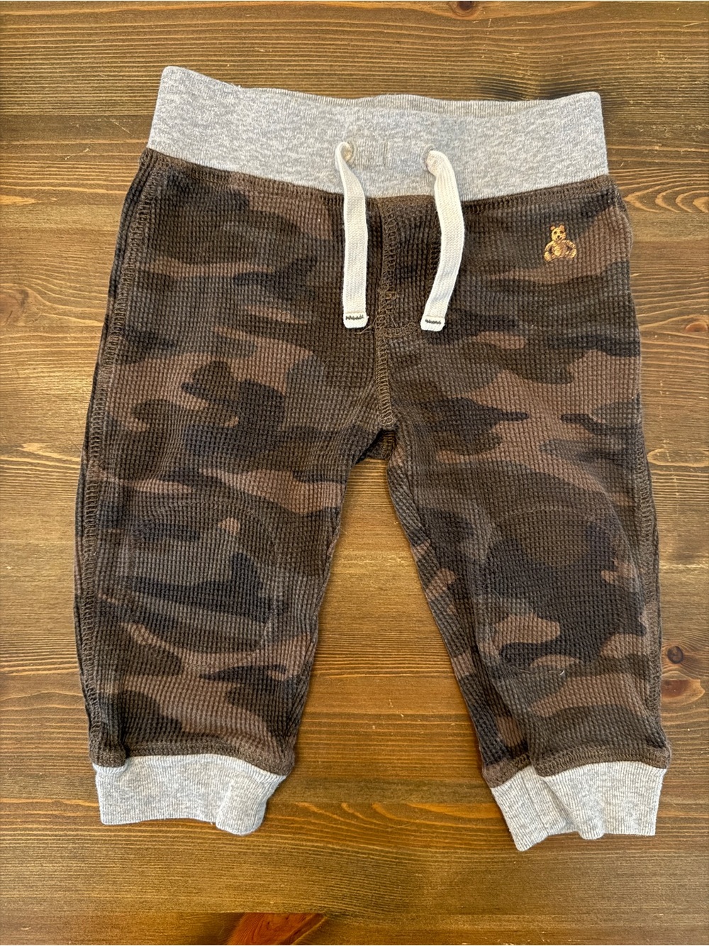 Baby Gap Waffle Knit Camo Joggers Gray Waistband (12-18M)